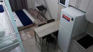 Хостелы 10 Fontana House Mykonos Одесса Четырехместный номер с балконом-28