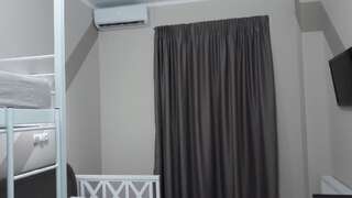 Хостелы 10 Fontana House Mykonos Одесса Четырехместный номер с балконом-32