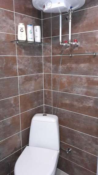 Хостелы 10 Fontana House Mykonos Одесса Четырехместный номер с балконом-2